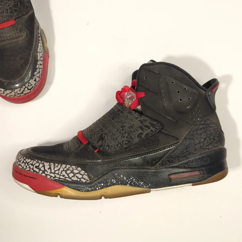 Air Jordans Son Of Mars Black Cement Sneakers - Mens Size 9